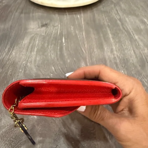 Louis Vuitton Wallet Emilie Bloom Flower
Never used - Picture 3 of 7